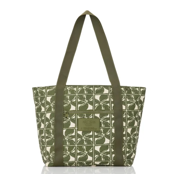 Keep It Light Zipper Tote | Lattice