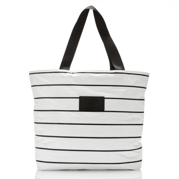 Day Tripper | Pinstripe